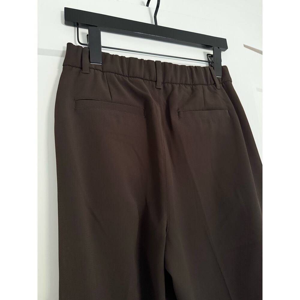$90 Gap 365 High Rise Cargo Pleated Trousers - 2 Petite - Terra Brown - Picture 7 of 9